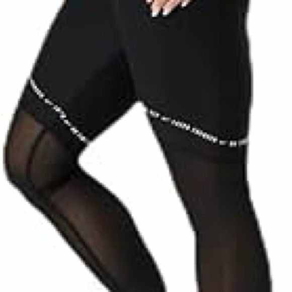 Women's Nike “Just Do It” Black Motivational Leggings w/ Mesh + hidden pocket! - Picture 5 of 11